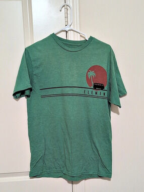 Element Short Sleeve Graphic Tee in Green Size Medium